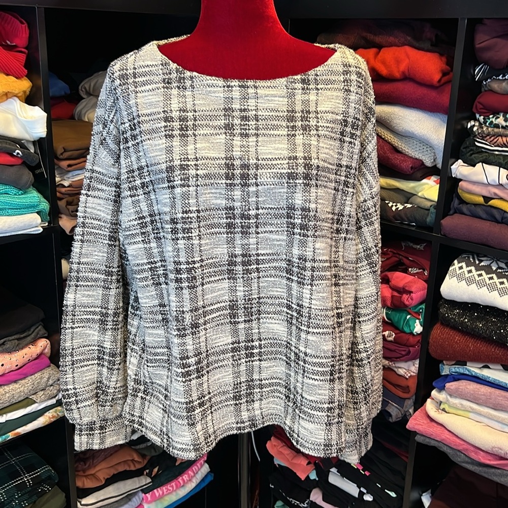 #117. 🪷 Work top. Loft. Xl